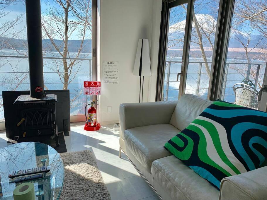 Villa Away From Noise,View Fuji Mt In The Designer House Yamanakako Esterno foto